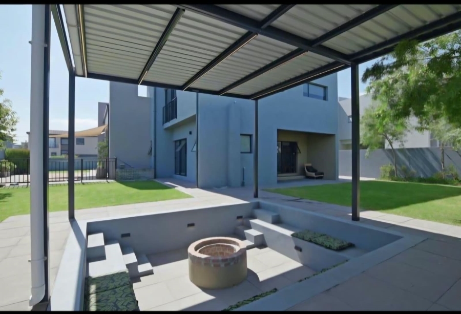 4 Bedroom Property for Sale in Sagewood Western Cape